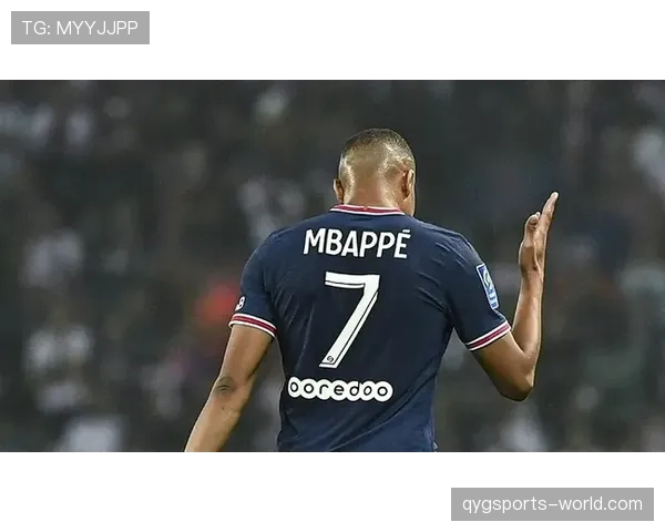 维尼修斯与莱奥爆点能力对比：突破方式与比赛影响力差异分析