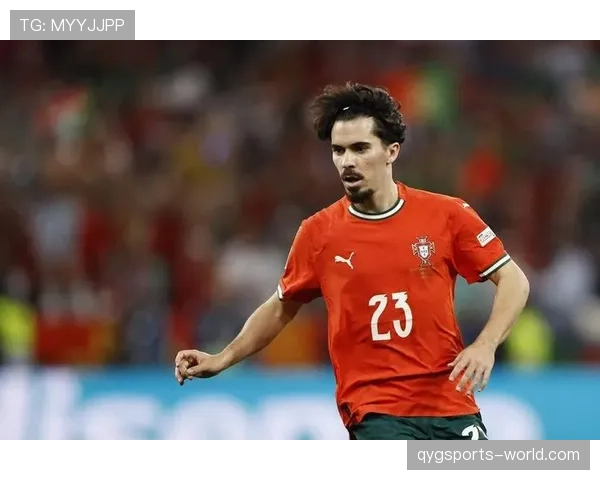 维蒂尼亚高频触球低失误的中场稳定作用解析